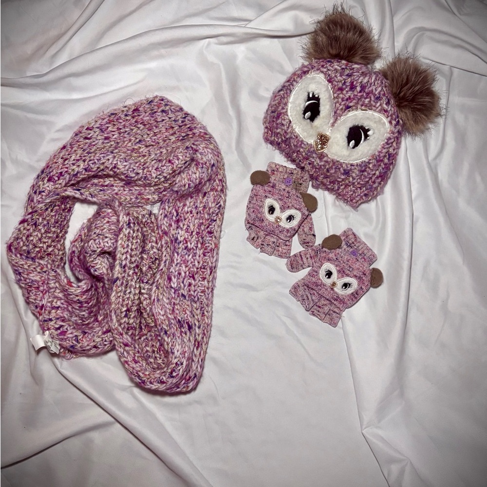 Place Purple Knit Accessory